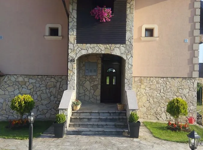 Апартаменты Novakovic *